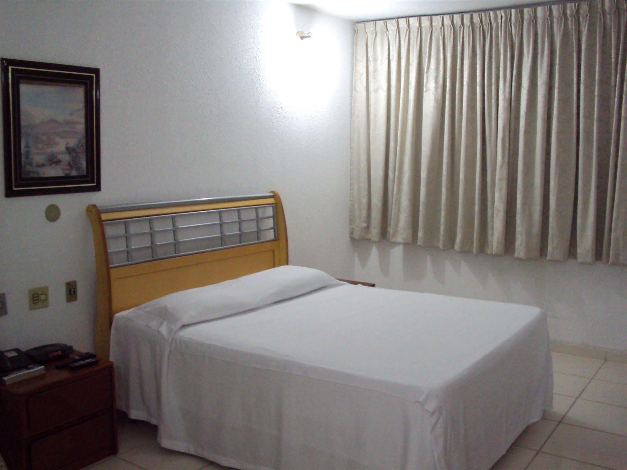 Obeid Plaza Hotel Bauru Esterno foto